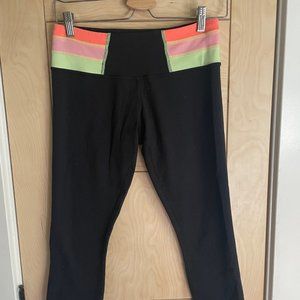 Lululemon Classic Cropped Mid-Rise Colorblock Leggings Size 6